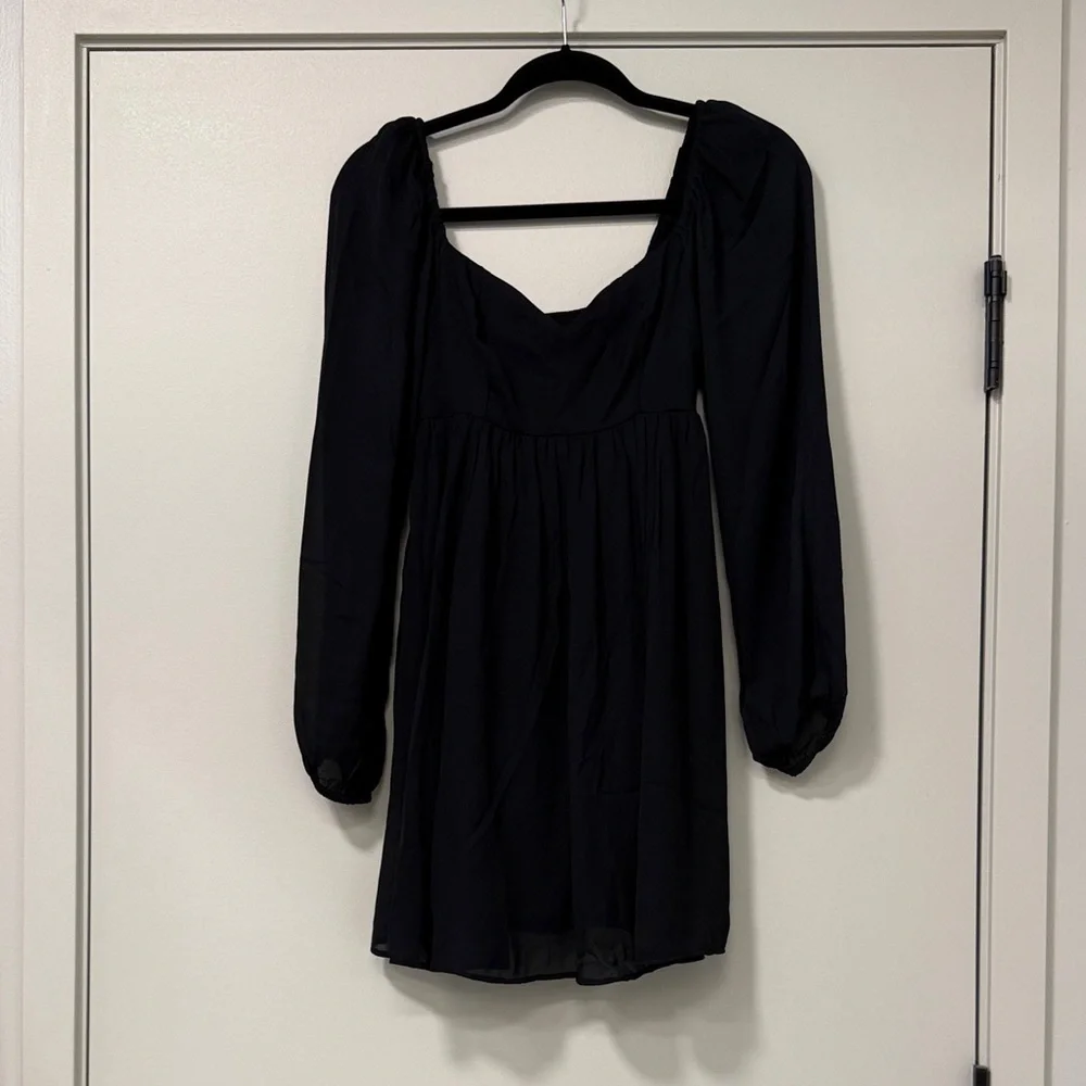 Abercrombie & Fitch NWOT Black Long Sleeve Dress Size XS - Picture 1 of 4